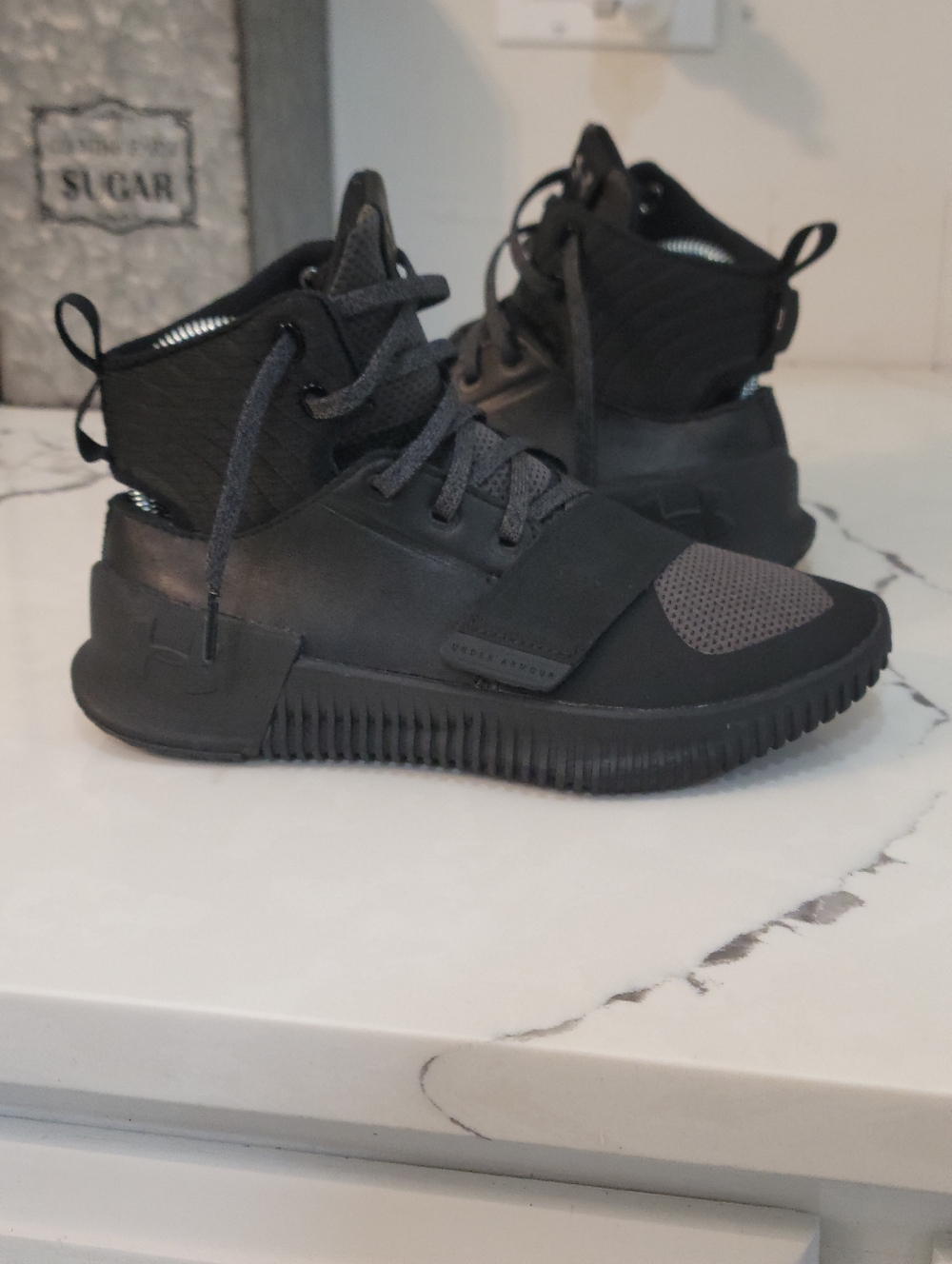Under Armour Ultimate Speed Mid Trainer. (Rare) Wmns 6.5